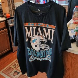 Junk Food Clothing Black Graphic Tee